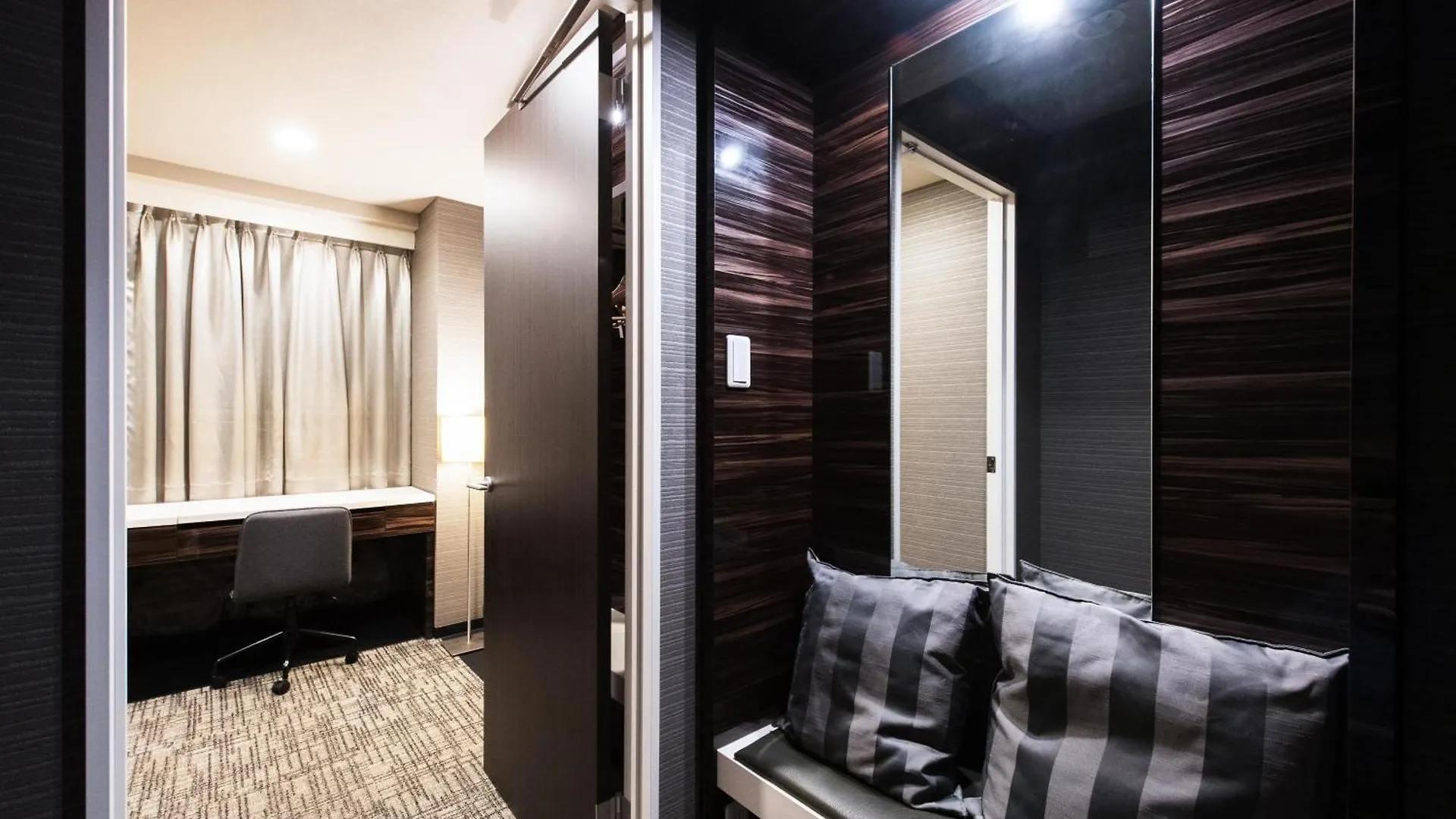 Urvest Hotel Kamata Tokyo 4*,